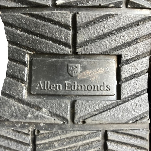 Allen Edmonds \
